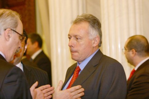 Laszlo Borbely a primit NUP de la DNA